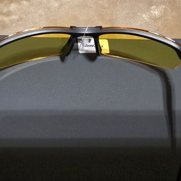 Yakimoto Unisex Yellow Sunglasses NWT. - Picture 10 of 12